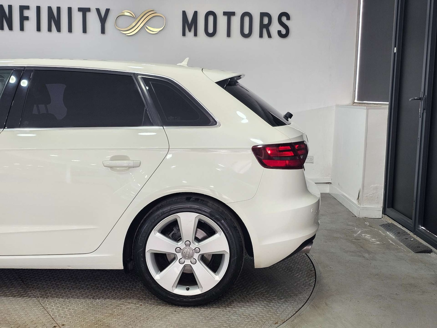 Used Audi A3 2014 for sale - 77963179: Photo 36