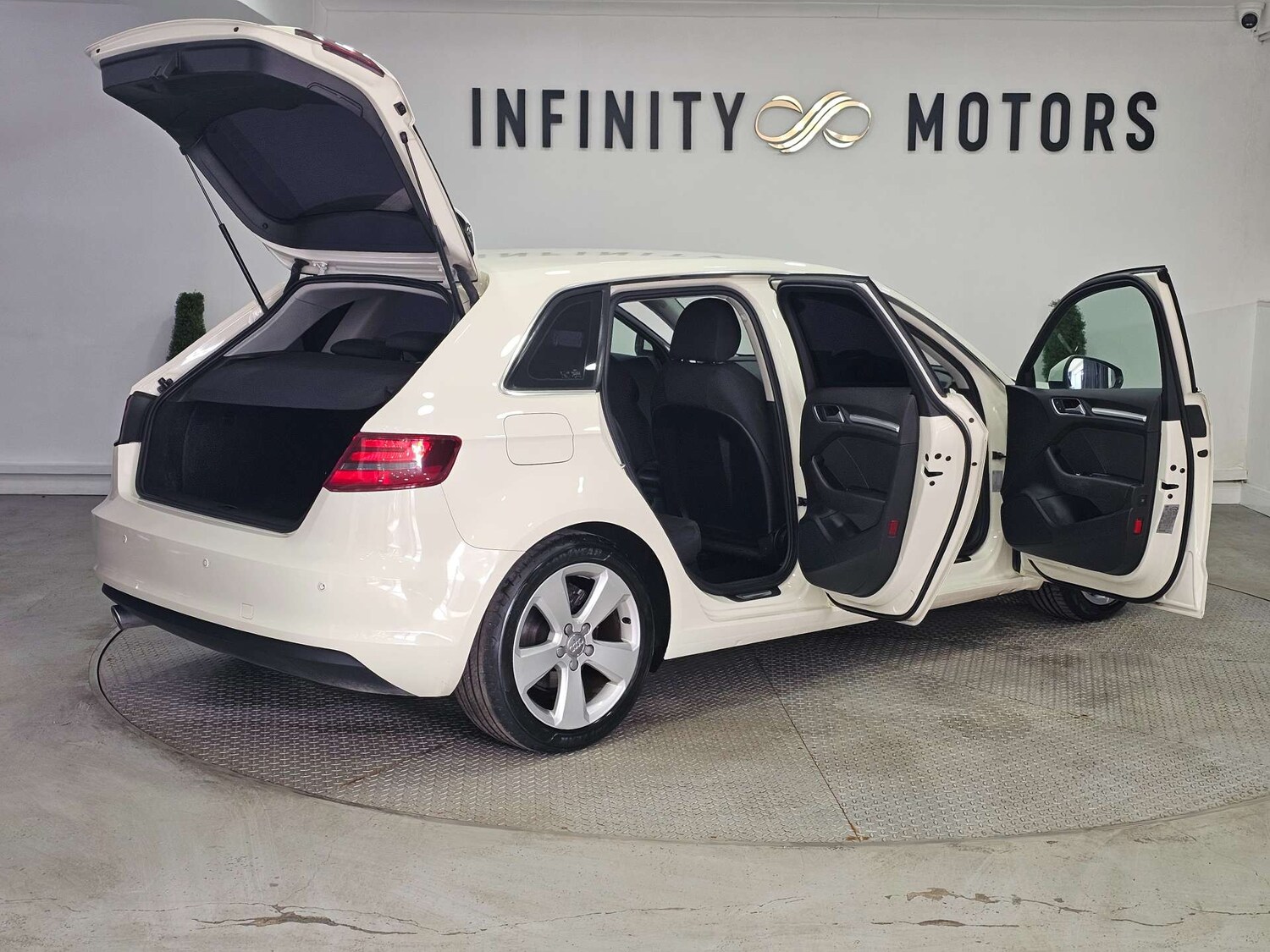 Used Audi A3 2014 for sale - 77963179: Photo 46