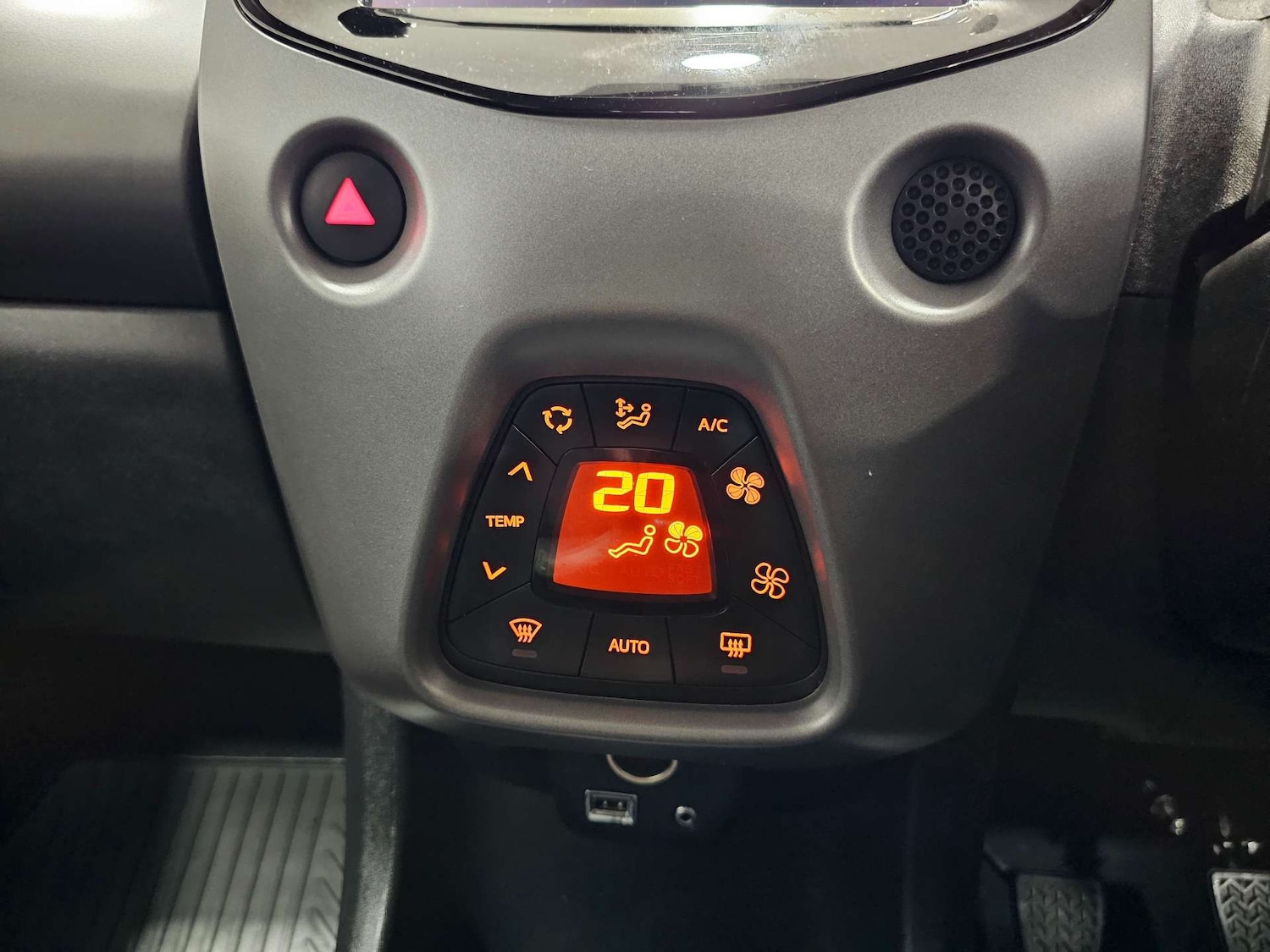 Used Toyota AYGO 2020 for sale - 77720509: Photo 25