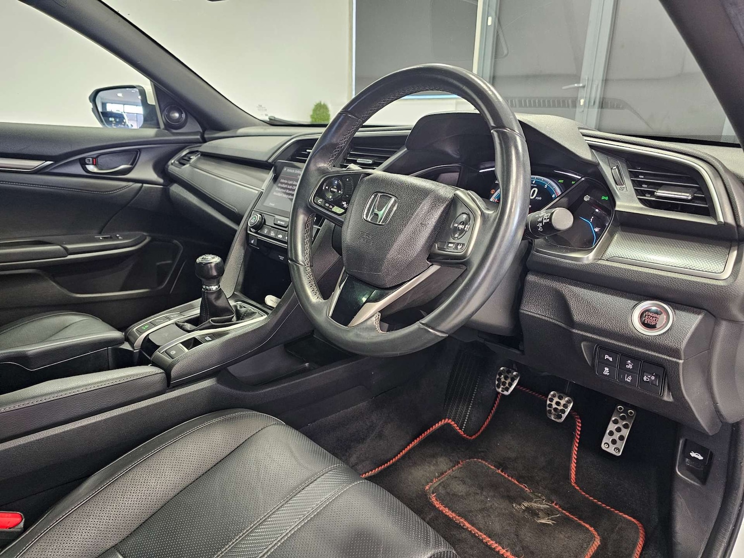 Used Honda Civic 2017 for sale - 76972393: Photo 13