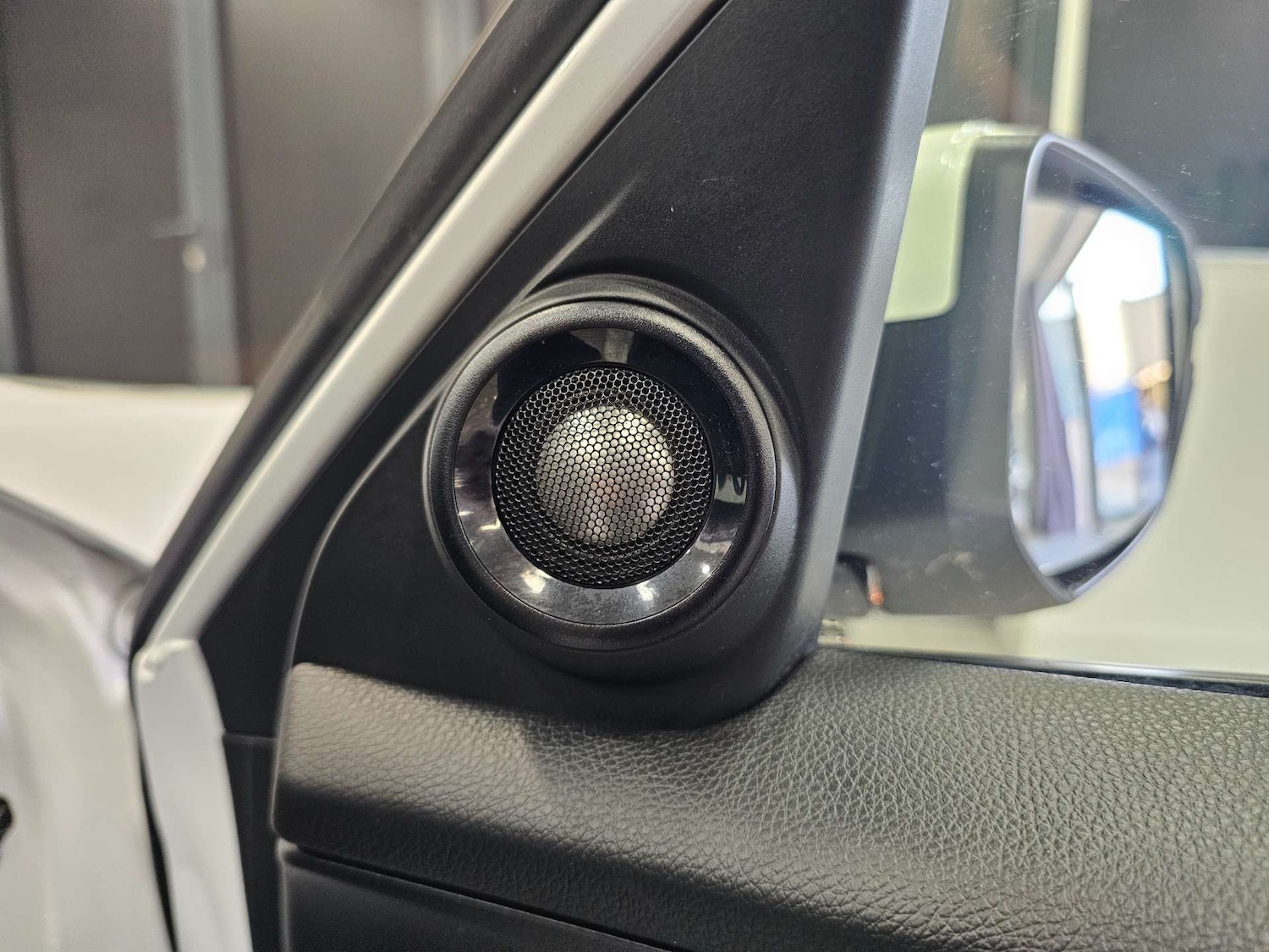 Used Honda Civic 2017 for sale - 76972393: Photo 54