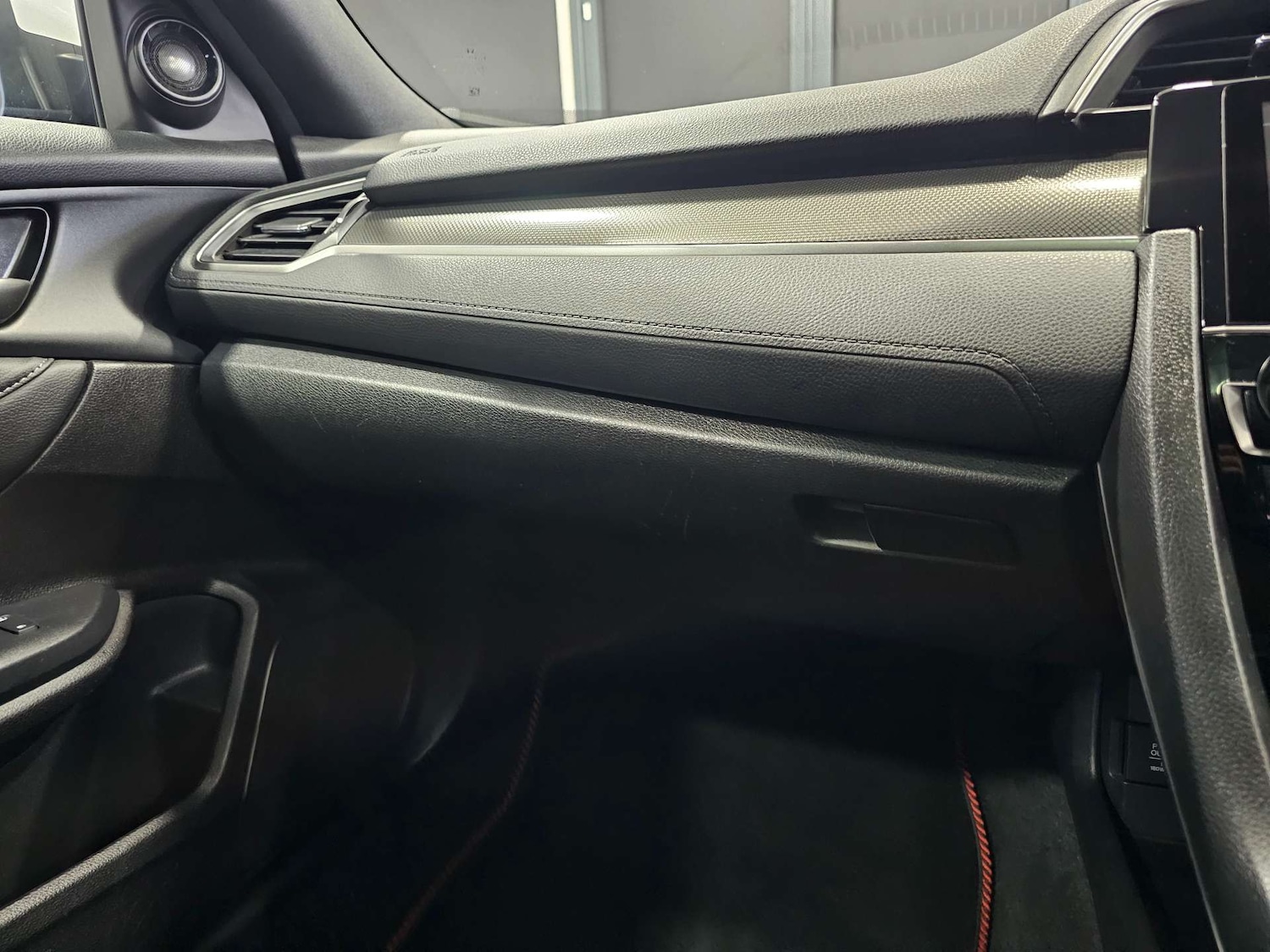 Used Honda Civic 2017 for sale - 76972393: Photo 71