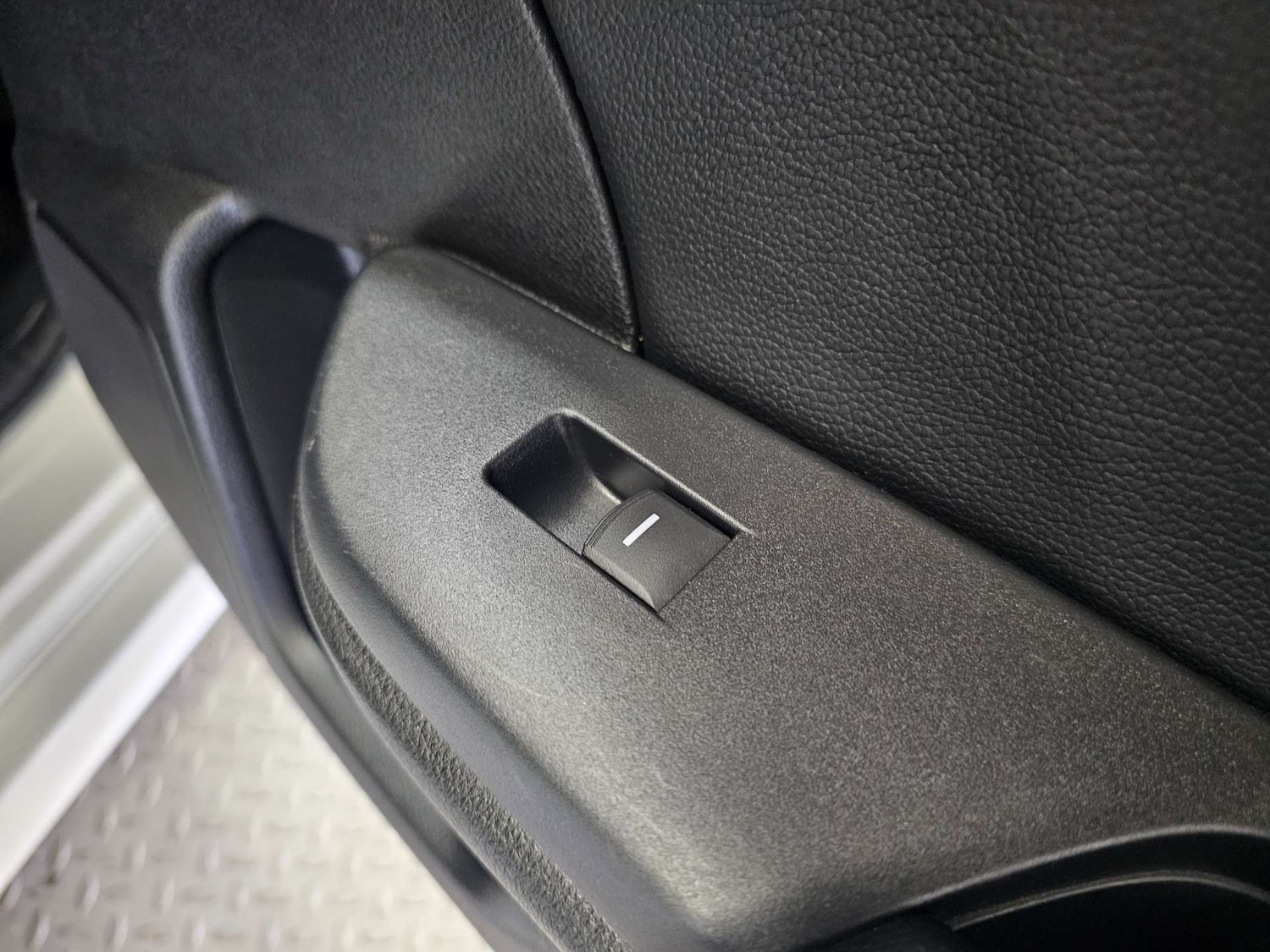 Used Honda Civic 2017 for sale - 76972393: Photo 74