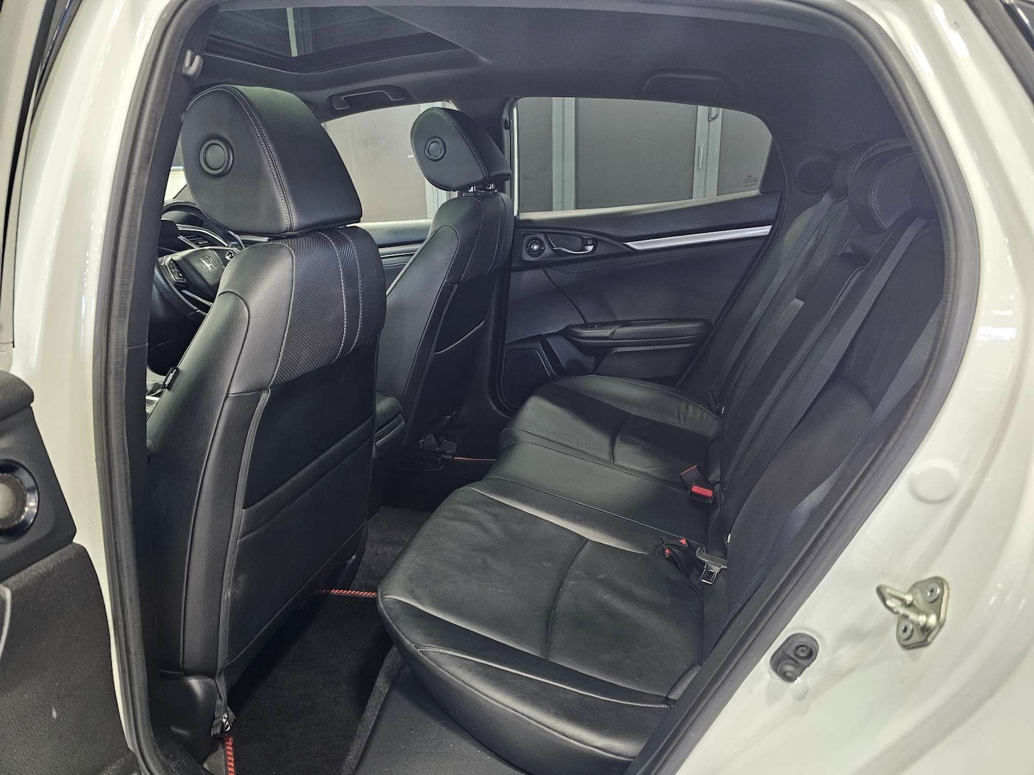 Used Honda Civic 2017 for sale - 76972393: Photo 83