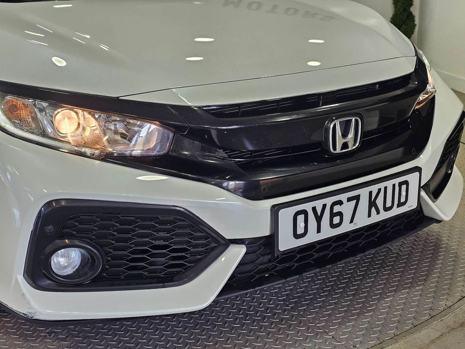 Used Honda Civic 2017 for sale - 76972393: Photo 9