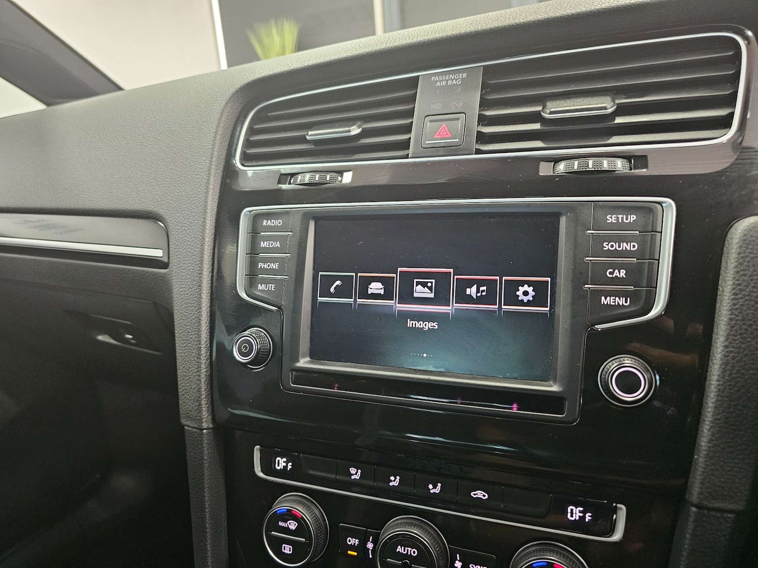 Used Volkswagen Golf 2016 for sale - 76972317: Photo 15