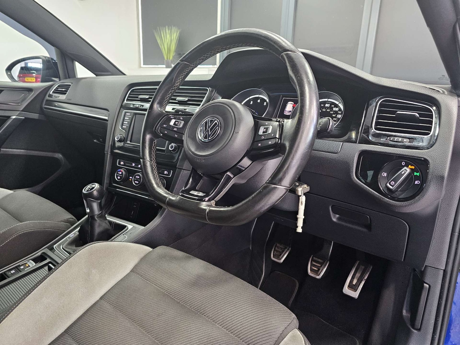 Used Volkswagen Golf 2016 for sale - 76972317: Photo 3