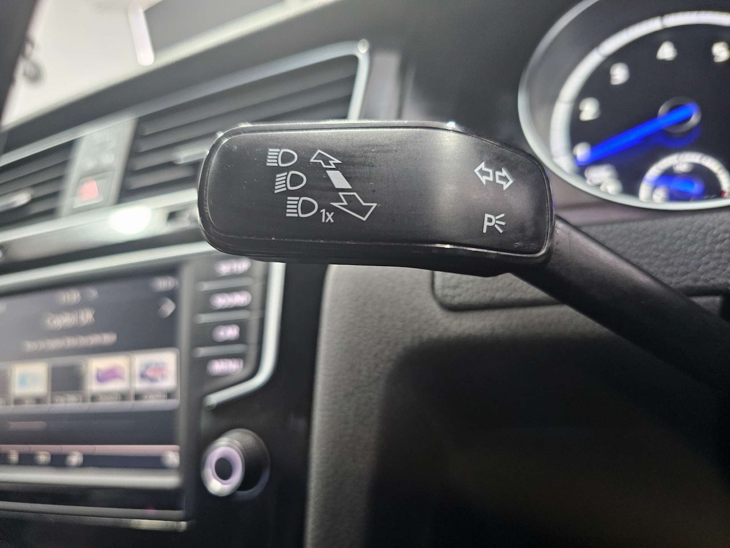 Used Volkswagen Golf 2016 for sale - 76972317: Photo 31