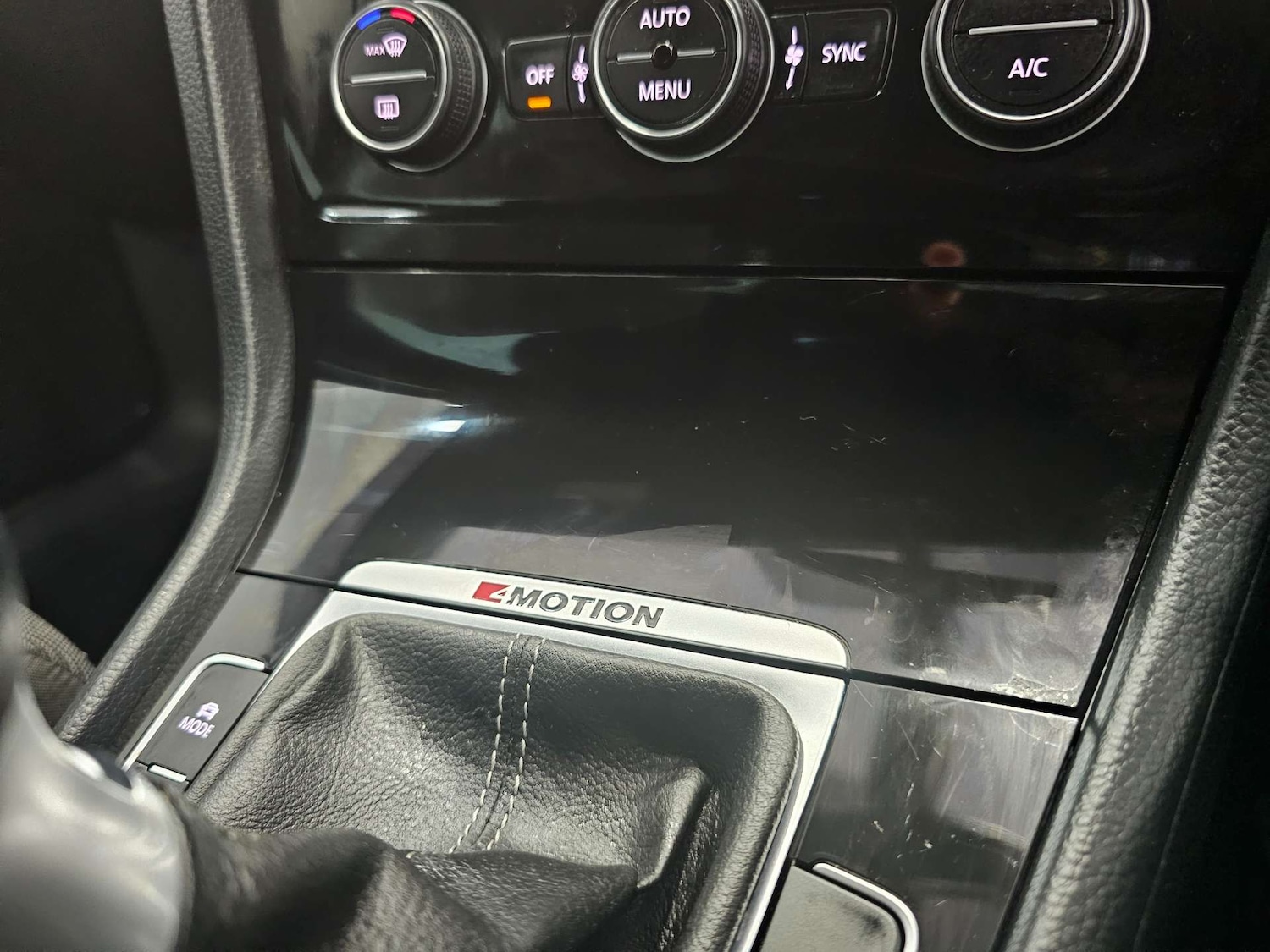 Used Volkswagen Golf 2016 for sale - 76972317: Photo 34