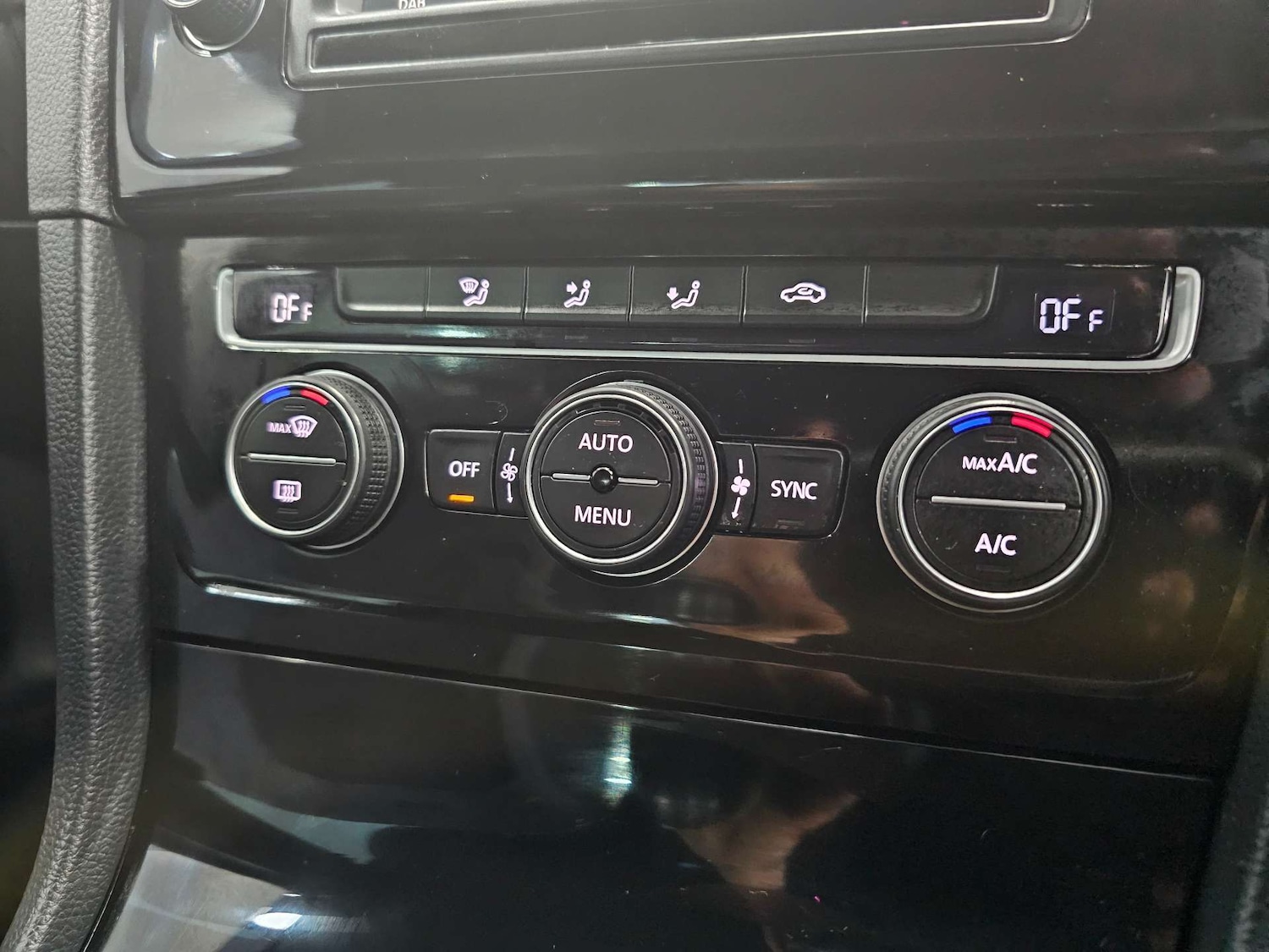 Used Volkswagen Golf 2016 for sale - 76972317: Photo 37