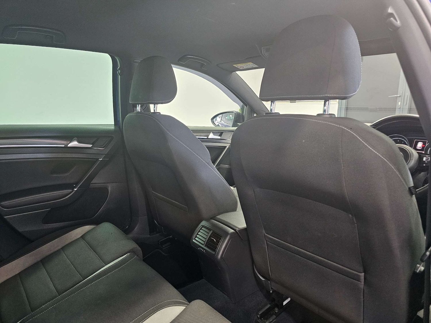 Used Volkswagen Golf 2016 for sale - 76972317: Photo 48