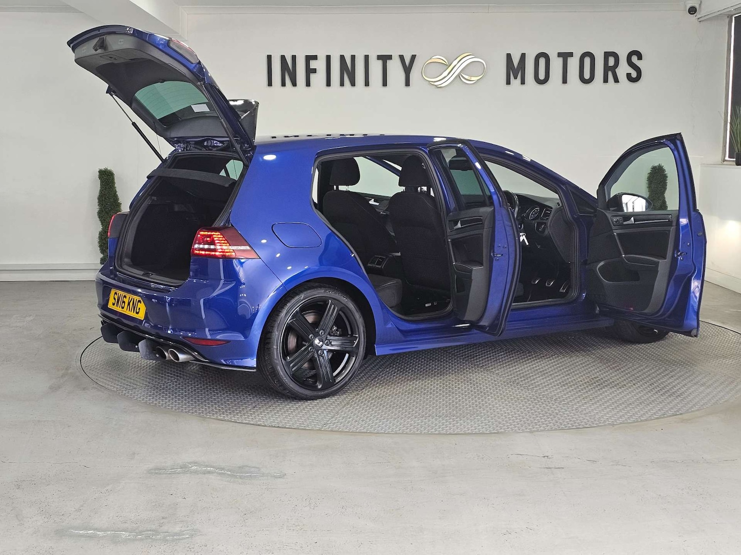 Used Volkswagen Golf 2016 for sale - 76972317: Photo 65