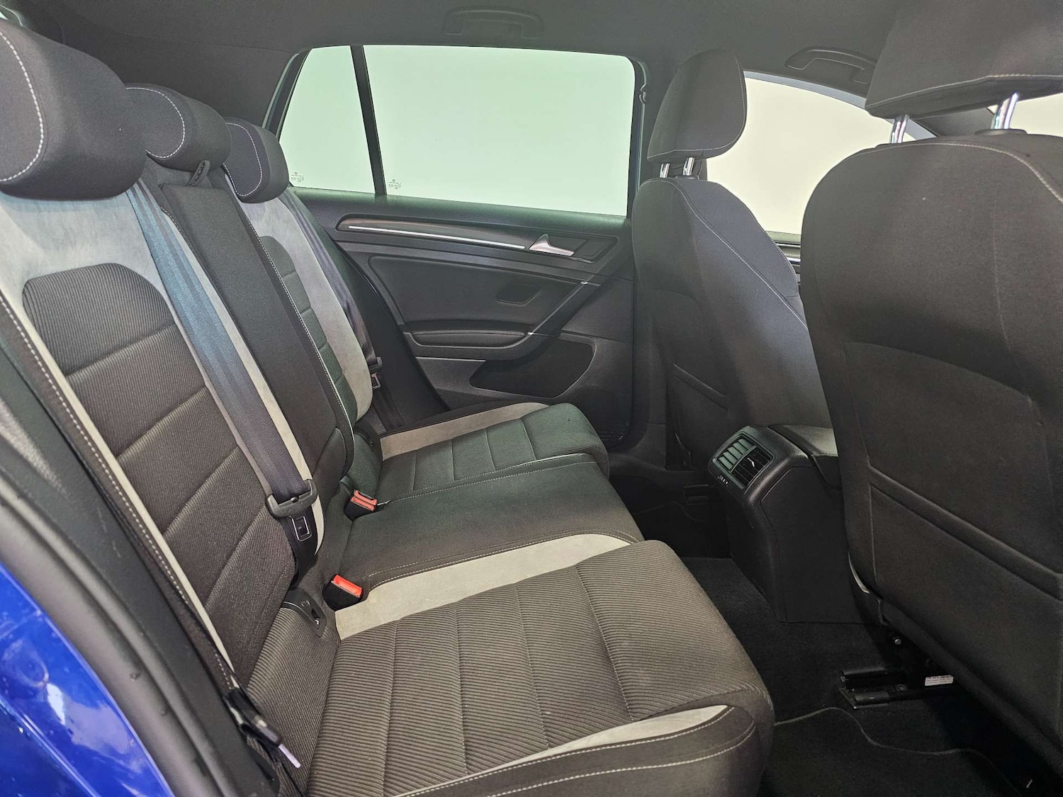 Used Volkswagen Golf 2016 for sale - 76972317: Photo 87