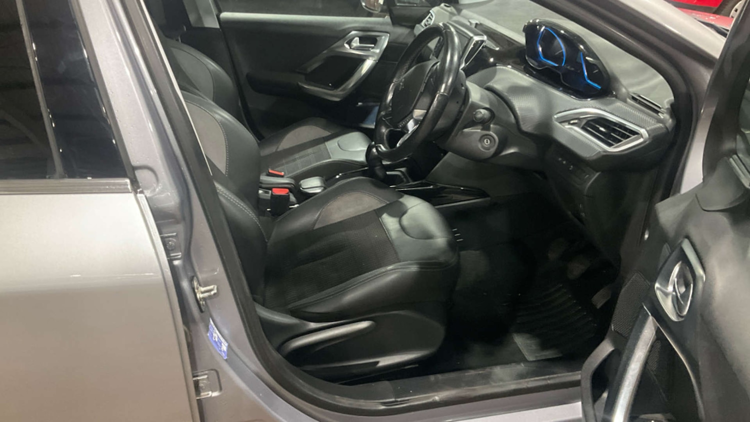 Used Peugeot 2008 2018 for sale - 77299396: Photo 11