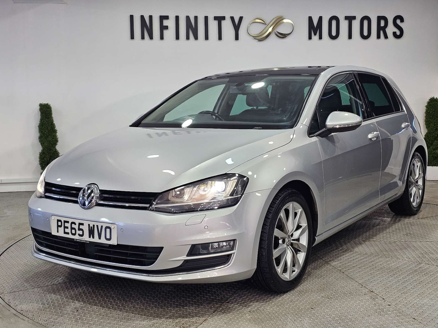 Used Volkswagen Golf 2015 for sale - 77168090: Photo 4