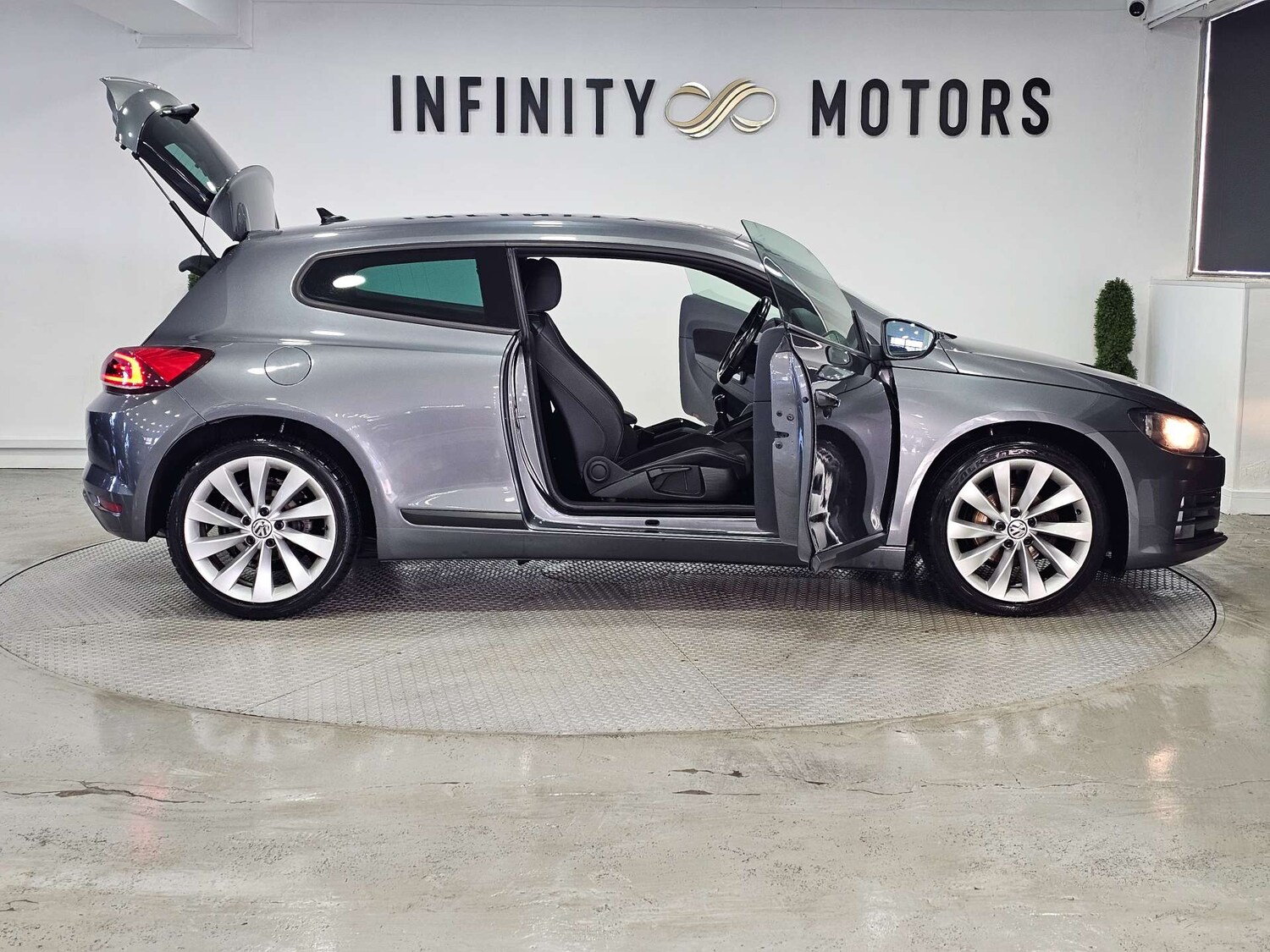 Used Volkswagen Scirocco 2015 for sale - 77937319: Photo 40