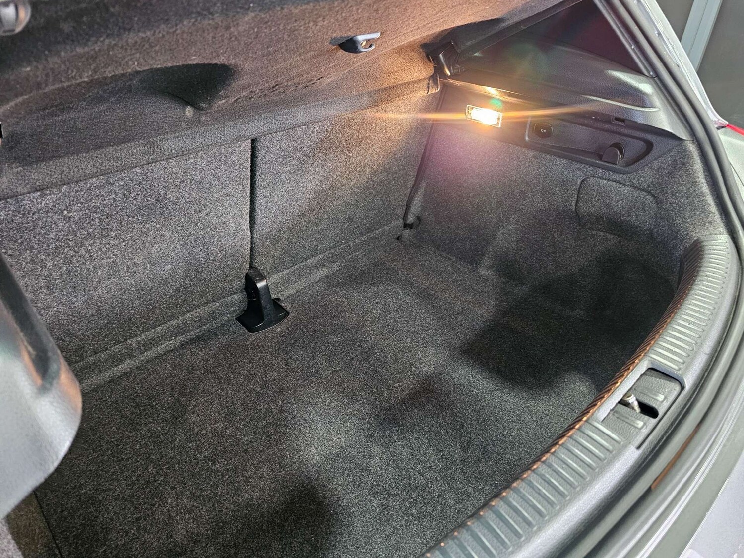 Used Volkswagen Scirocco 2015 for sale - 77937319: Photo 48