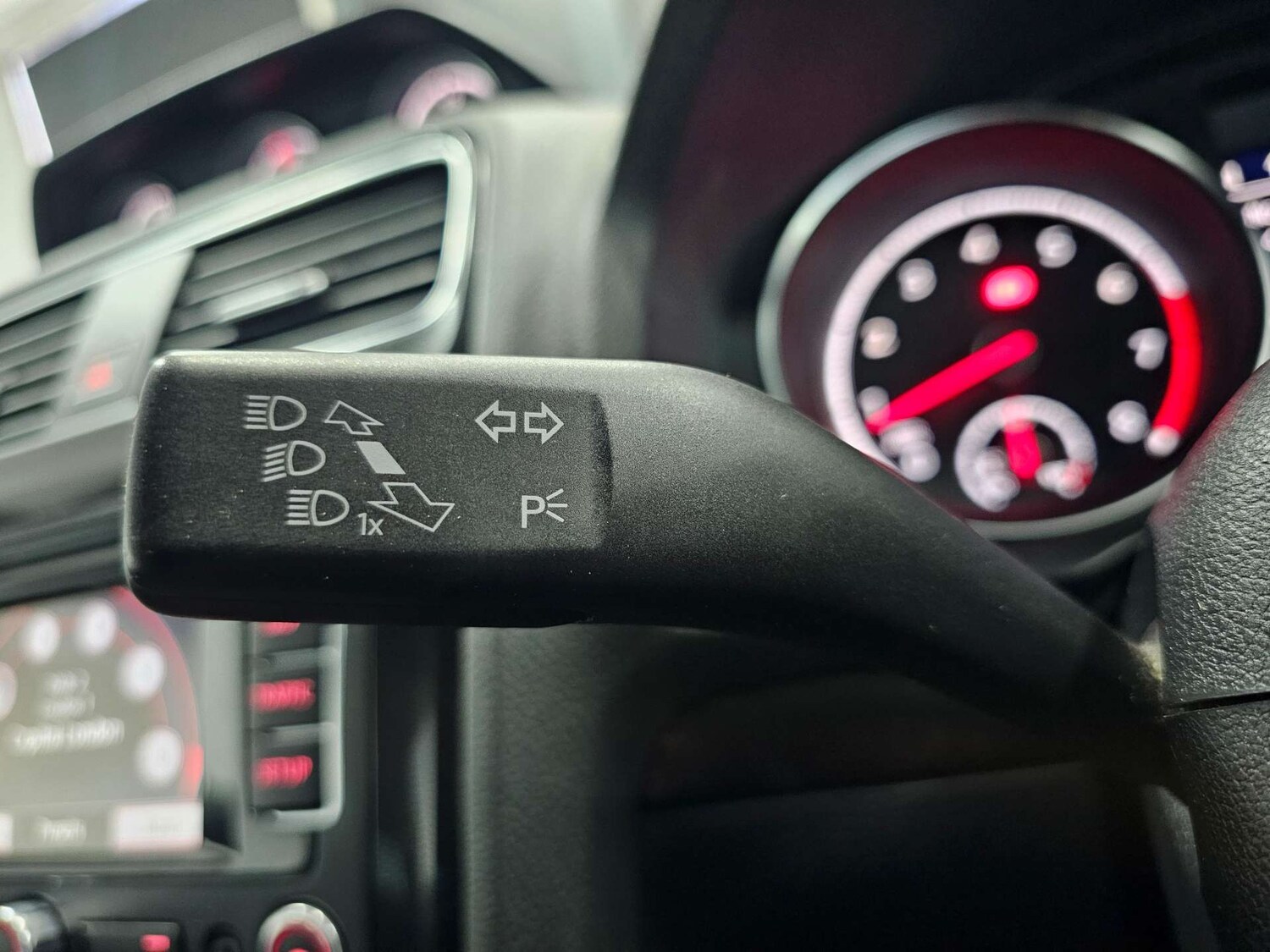 Used Volkswagen Scirocco 2015 for sale - 77937319: Photo 62