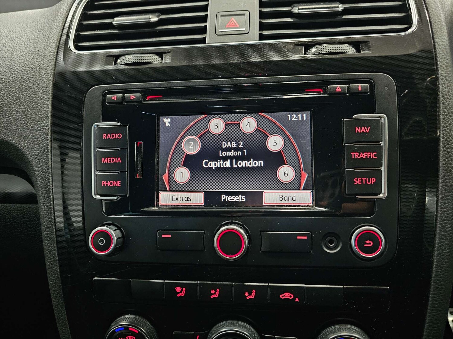 Used Volkswagen Scirocco 2015 for sale - 77937319: Photo 69