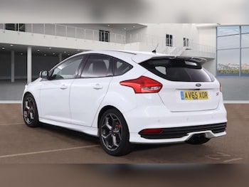Used Ford Focus 2015 for sale - 76972343: Photo
