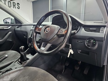 Used Skoda Octavia 2016 for sale - 77830750: Photo