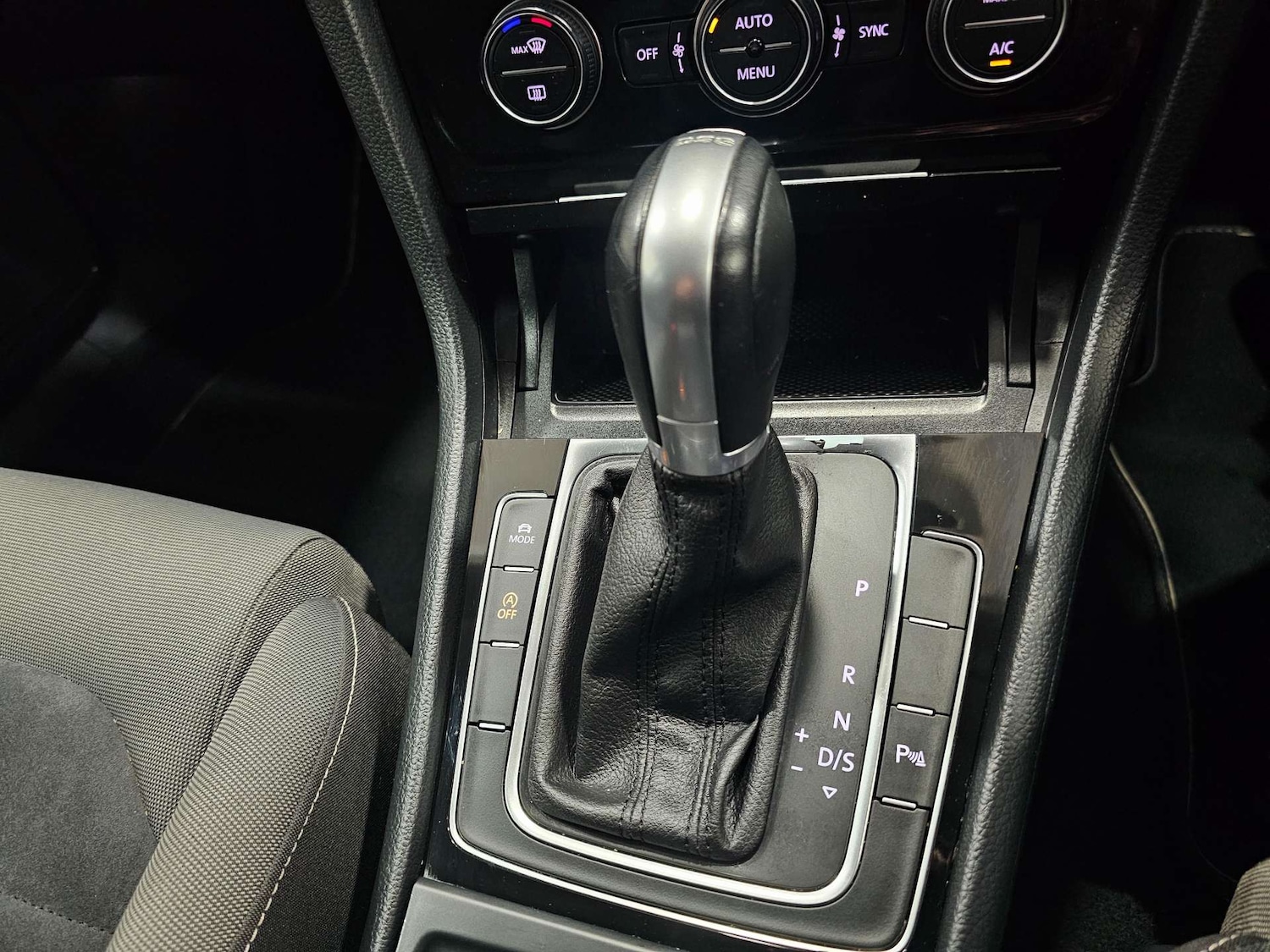 Used Volkswagen Golf 2015 for sale - 76972362: Photo 15