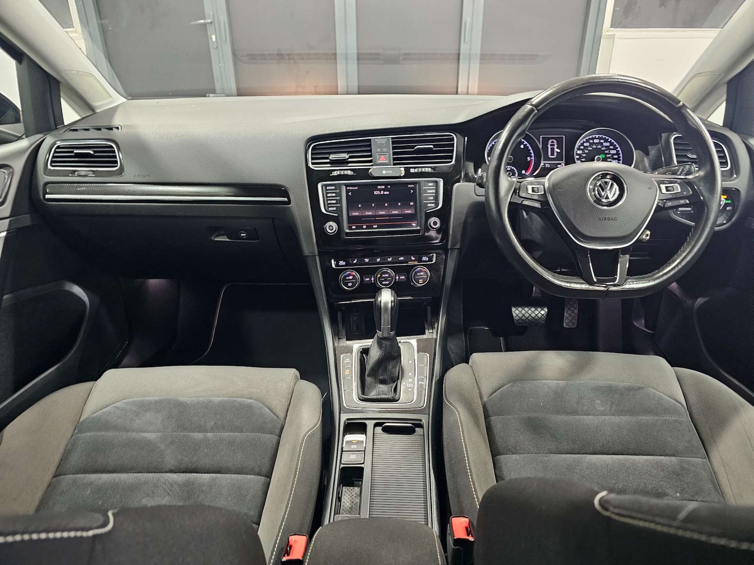 Used Volkswagen Golf 2015 for sale - 76972362: Photo 18