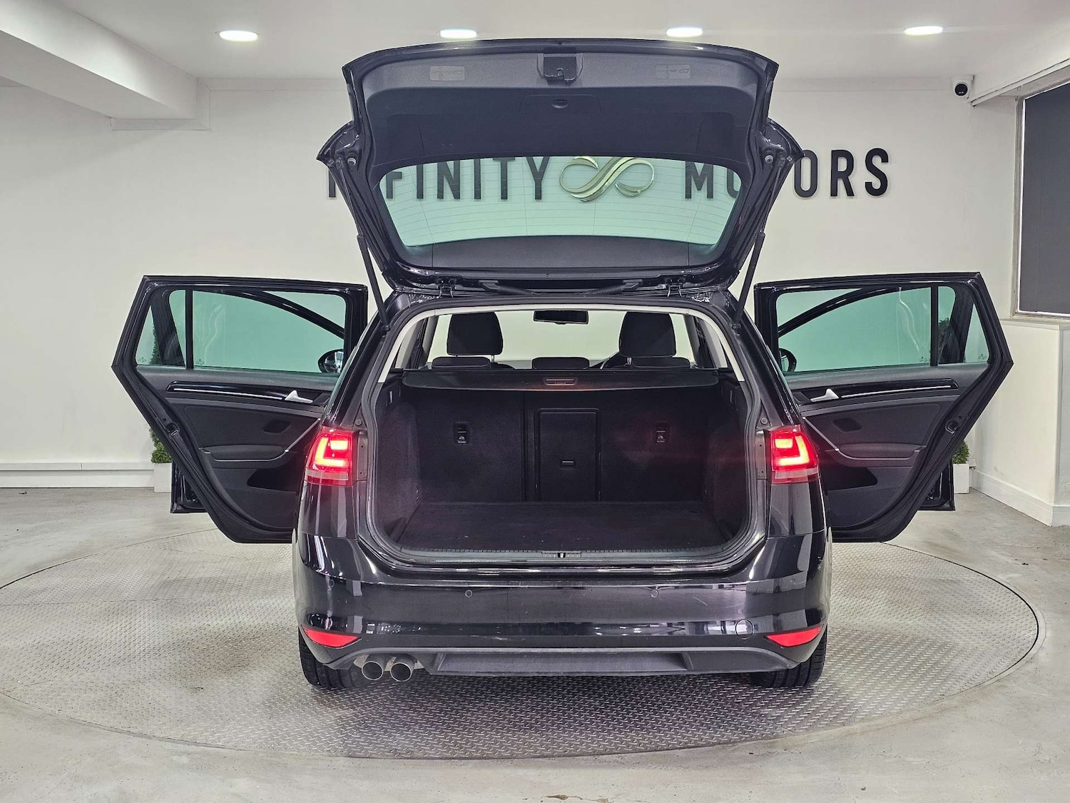 Used Volkswagen Golf 2015 for sale - 76972362: Photo 50