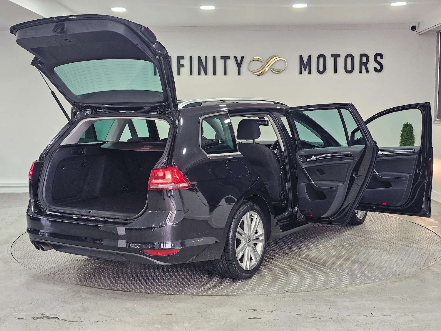 Used Volkswagen Golf 2015 for sale - 76972362: Photo 51