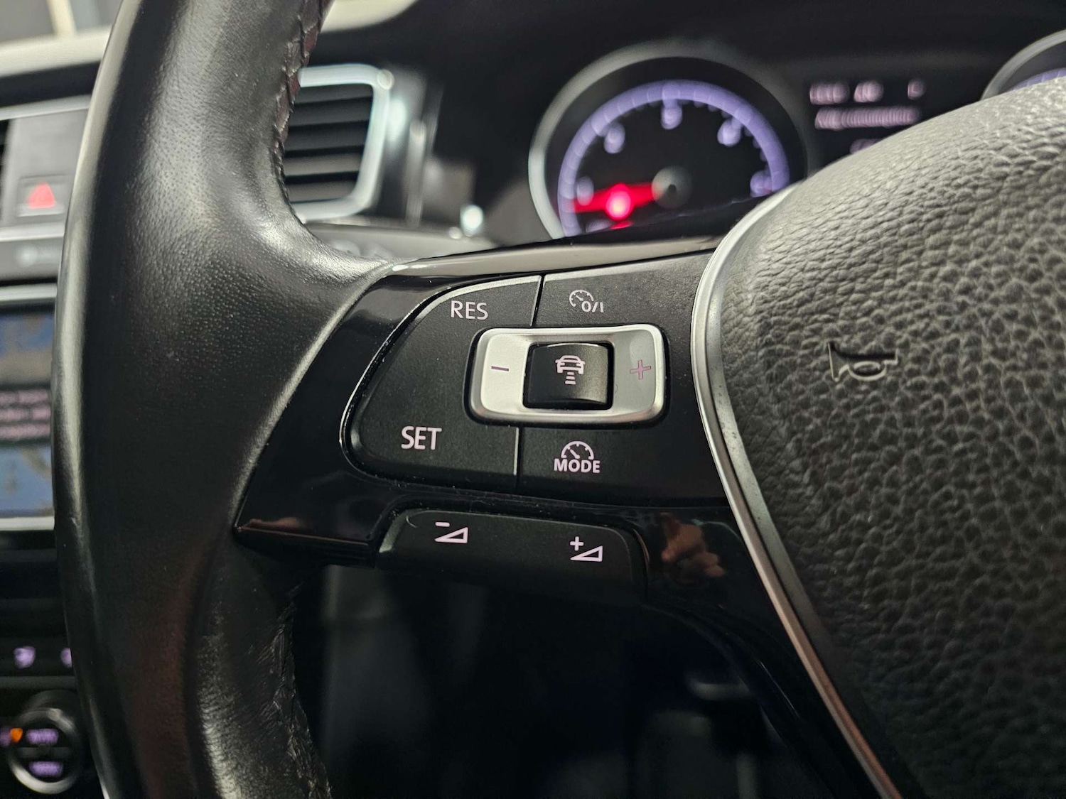 Used Volkswagen Golf 2015 for sale - 76972362: Photo 63