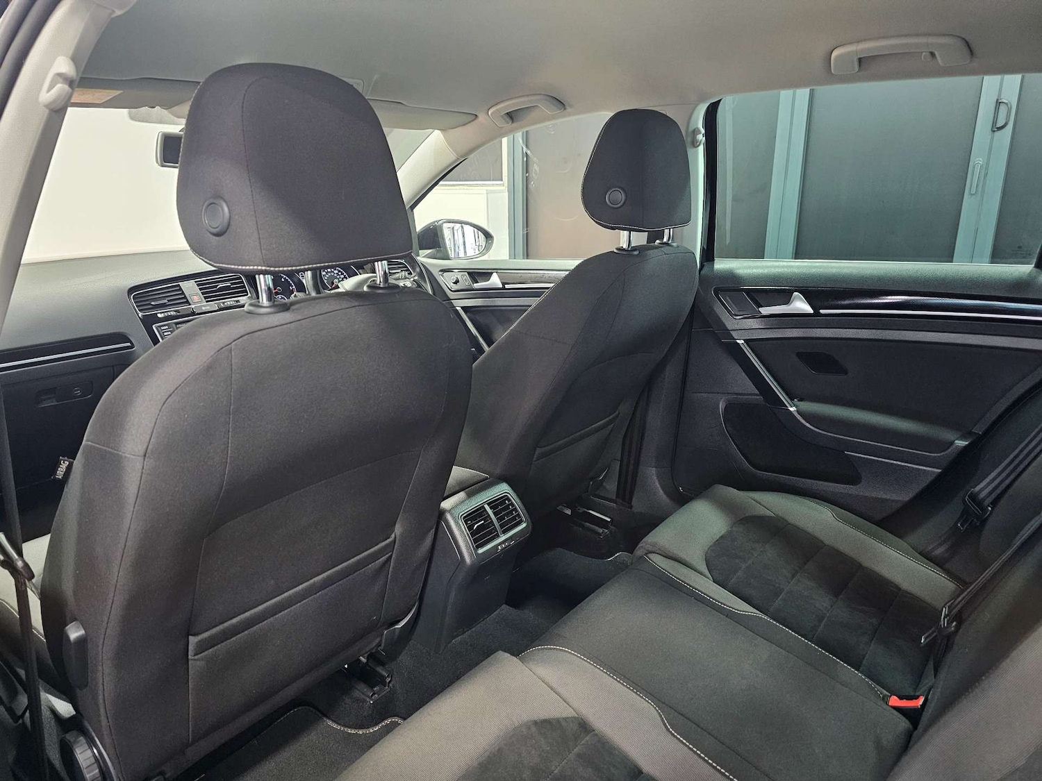 Used Volkswagen Golf 2015 for sale - 76972362: Photo 84