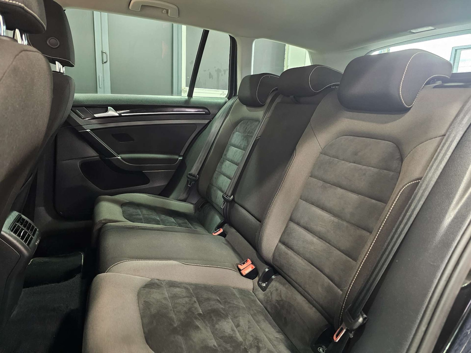 Used Volkswagen Golf 2015 for sale - 76972362: Photo 85