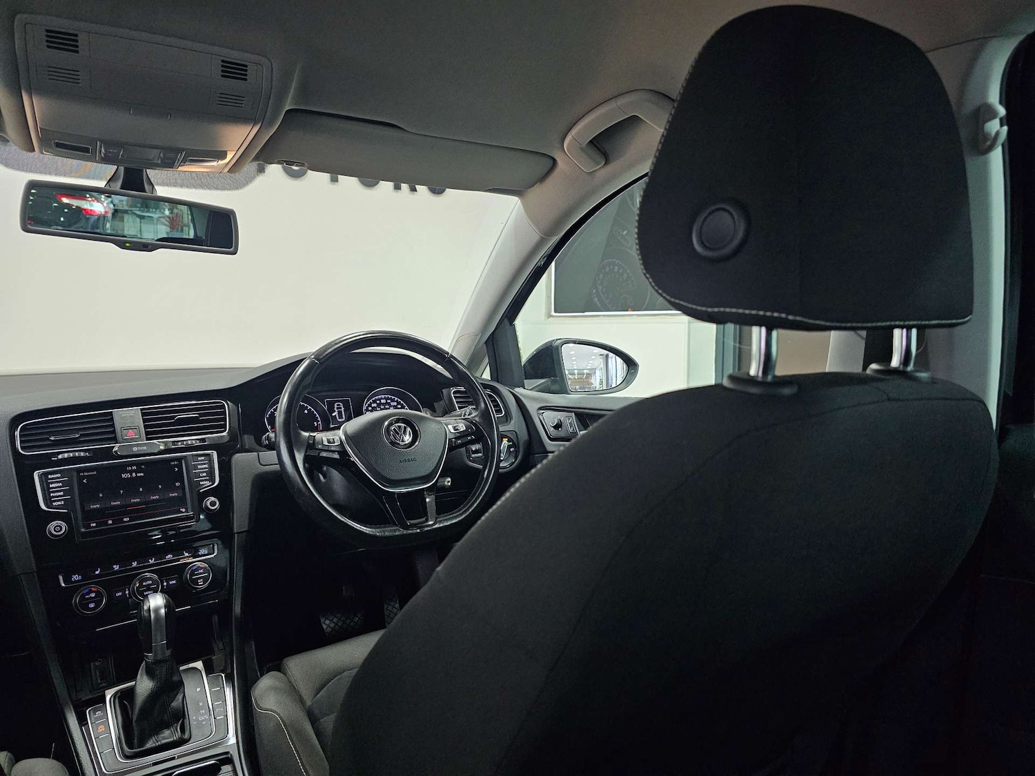 Used Volkswagen Golf 2015 for sale - 76972362: Photo 86