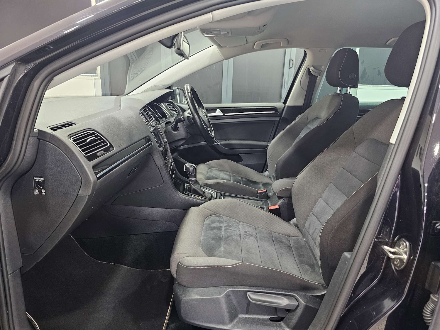 Used Volkswagen Golf 2015 for sale - 76972362: Photo 89