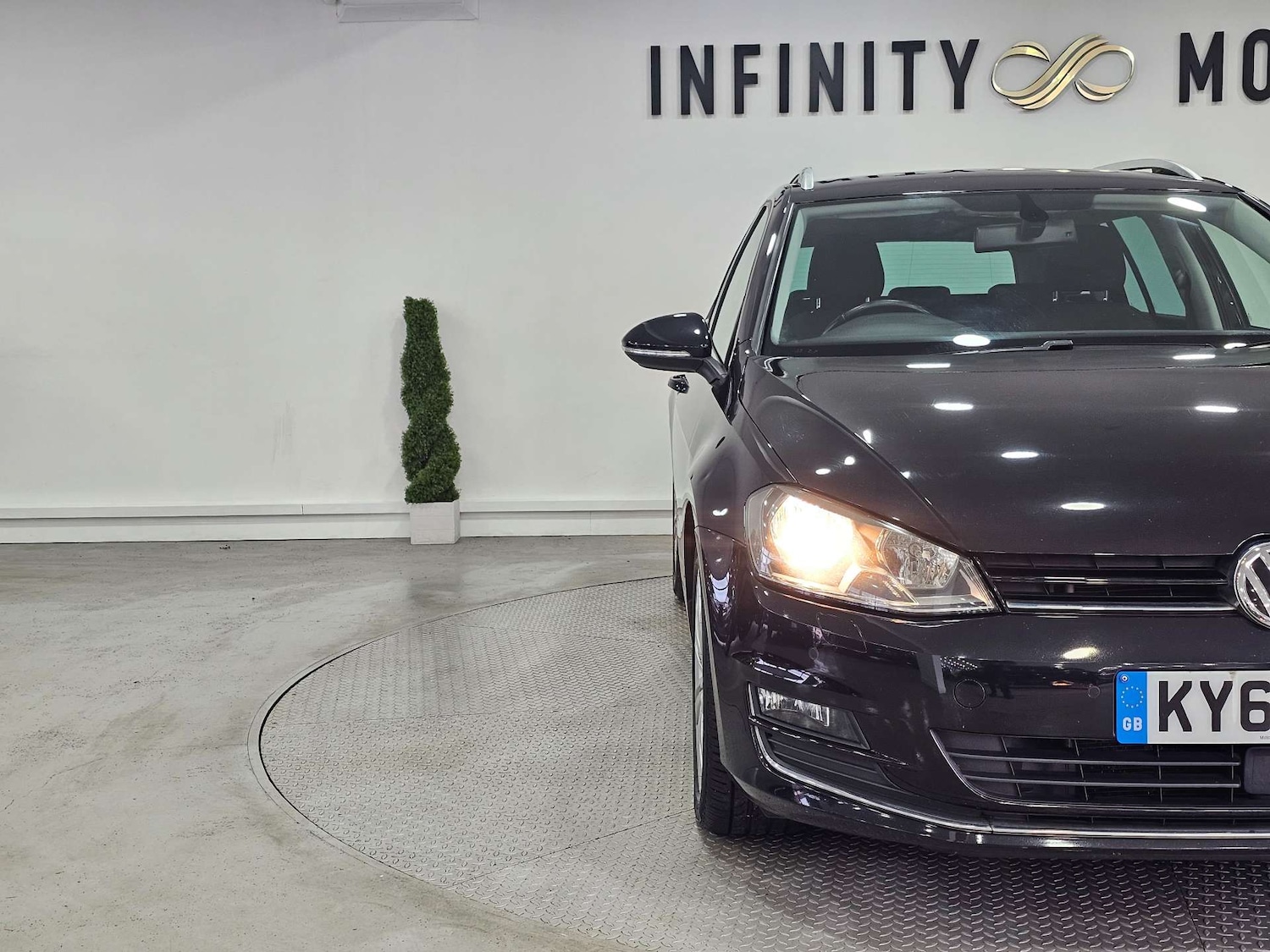 Used Volkswagen Golf 2015 for sale - 76972362: Photo 9