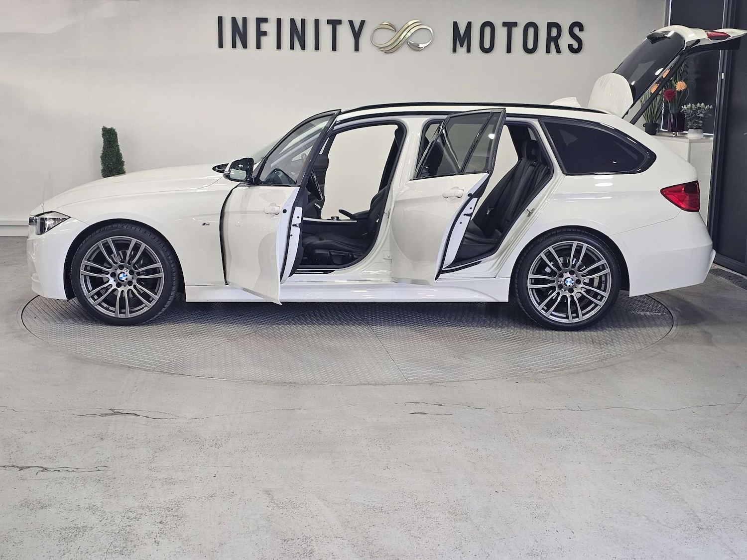 Used BMW 3 Series 2015 for sale - 76972353: Photo 33