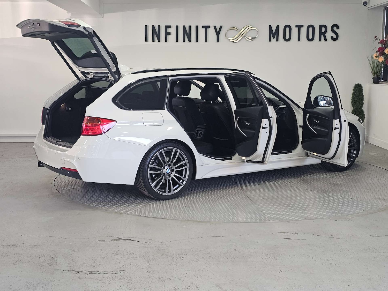 Used BMW 3 Series 2015 for sale - 76972353: Photo 38