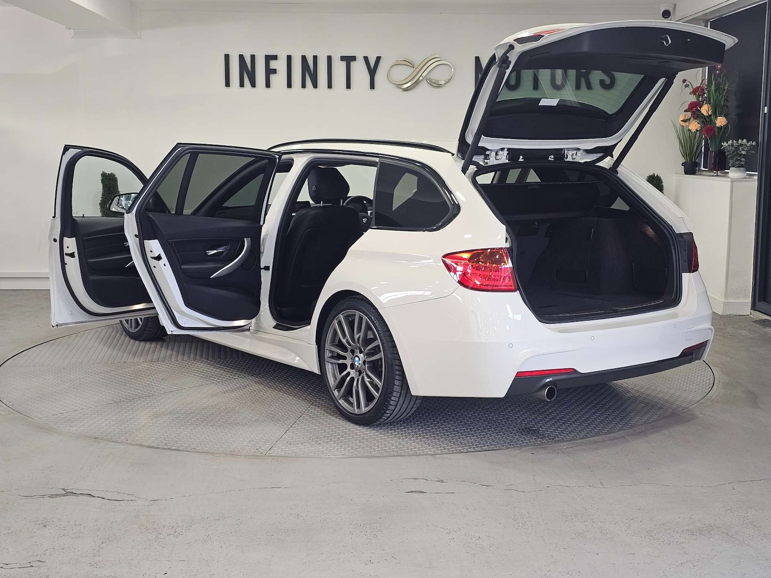 Used BMW 3 Series 2015 for sale - 76972353: Photo 40