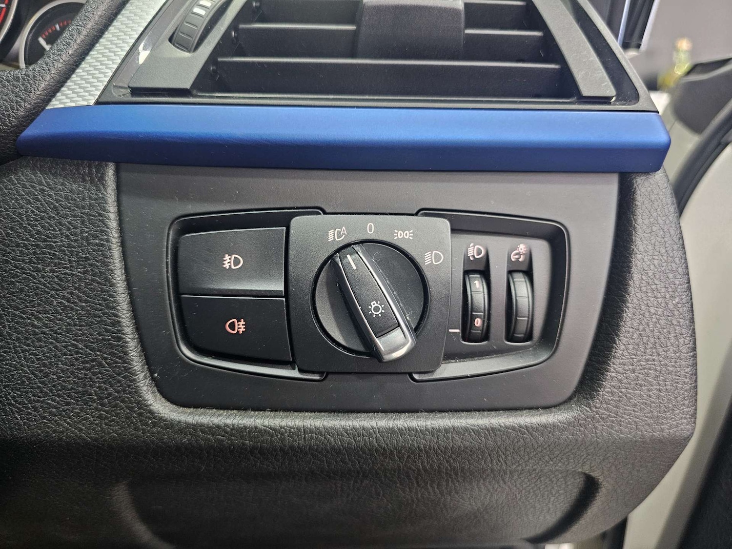 Used BMW 3 Series 2015 for sale - 76972353: Photo 77