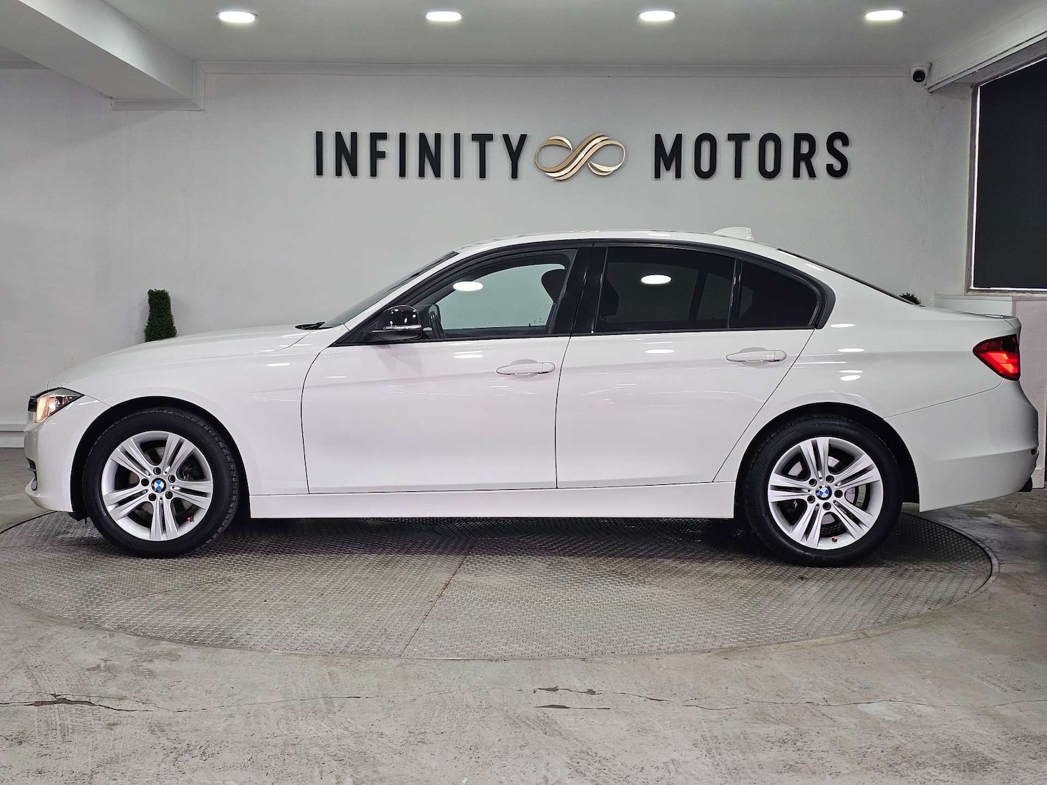 Used BMW 3 Series 2014 for sale - 77088689: Photo 19