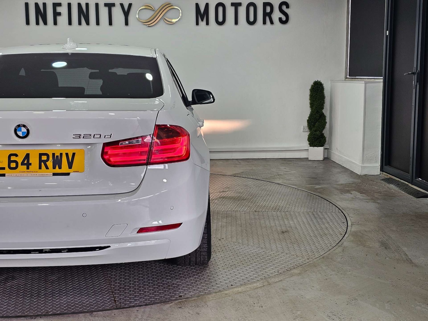 Used BMW 3 Series 2014 for sale - 77088689: Photo 30