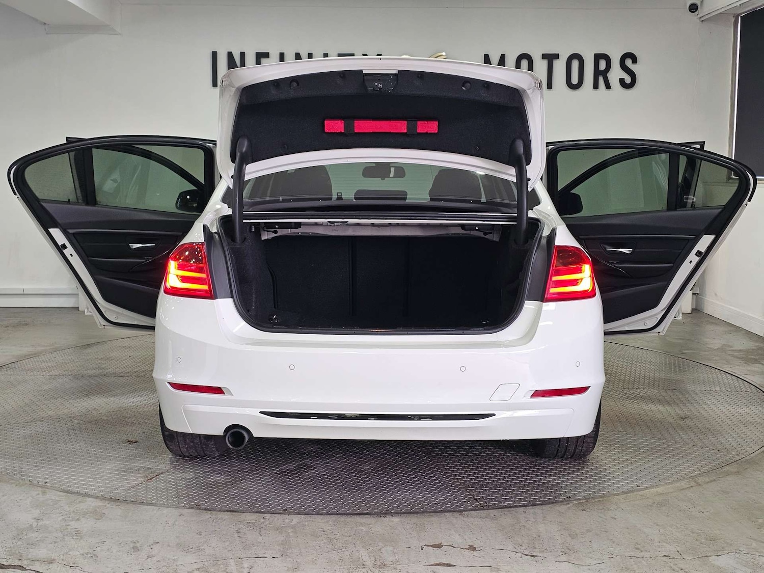 Used BMW 3 Series 2014 for sale - 77088689: Photo 47