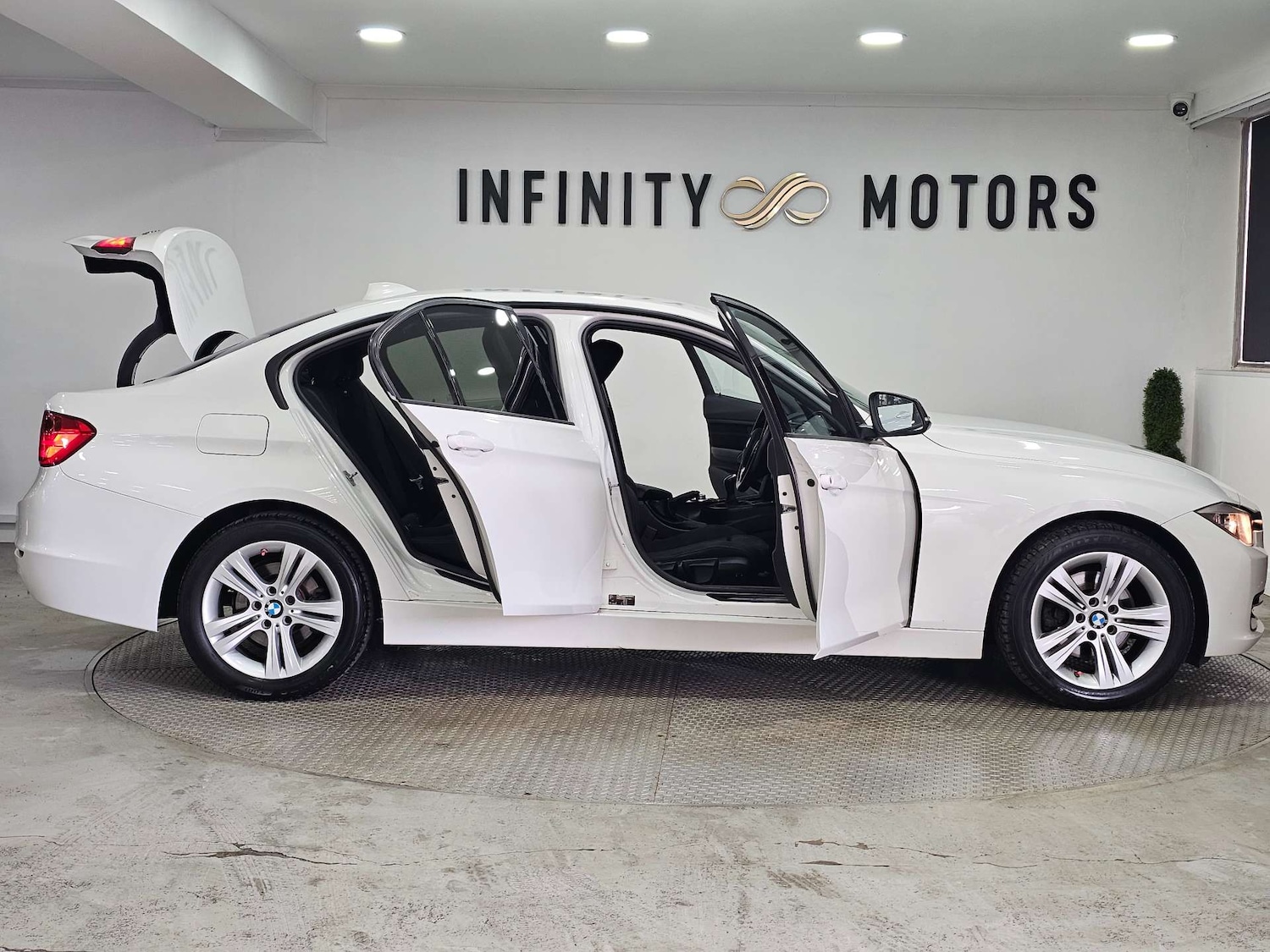 Used BMW 3 Series 2014 for sale - 77088689: Photo 49
