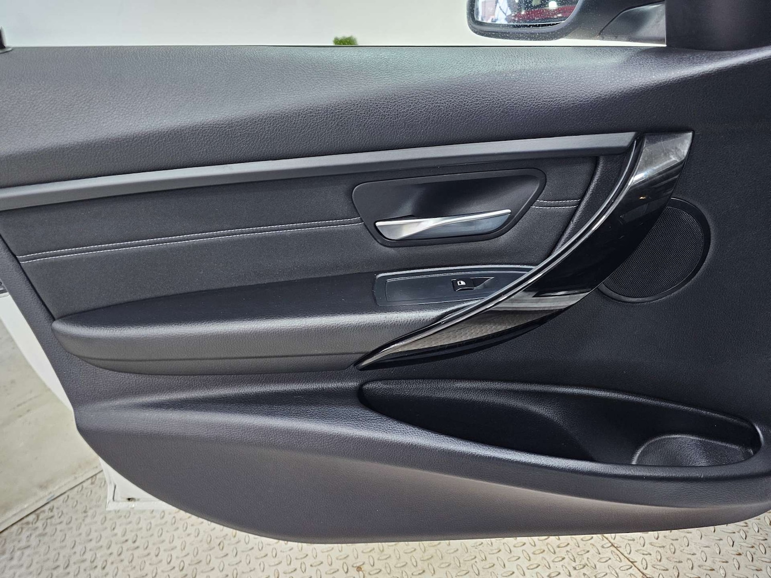 Used BMW 3 Series 2014 for sale - 77088689: Photo 95