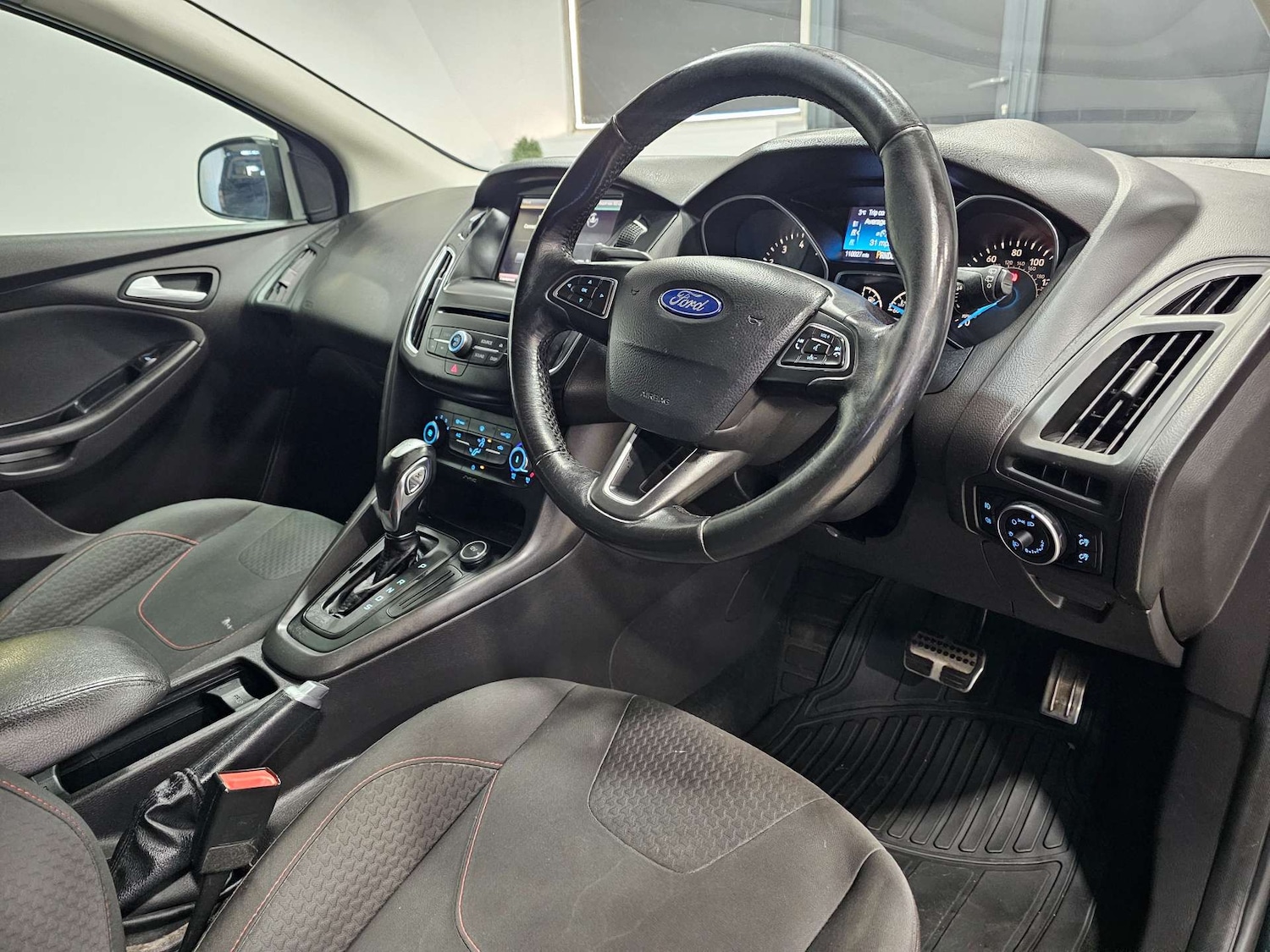 Used Ford Focus 2014 for sale - 77101110: Photo 3