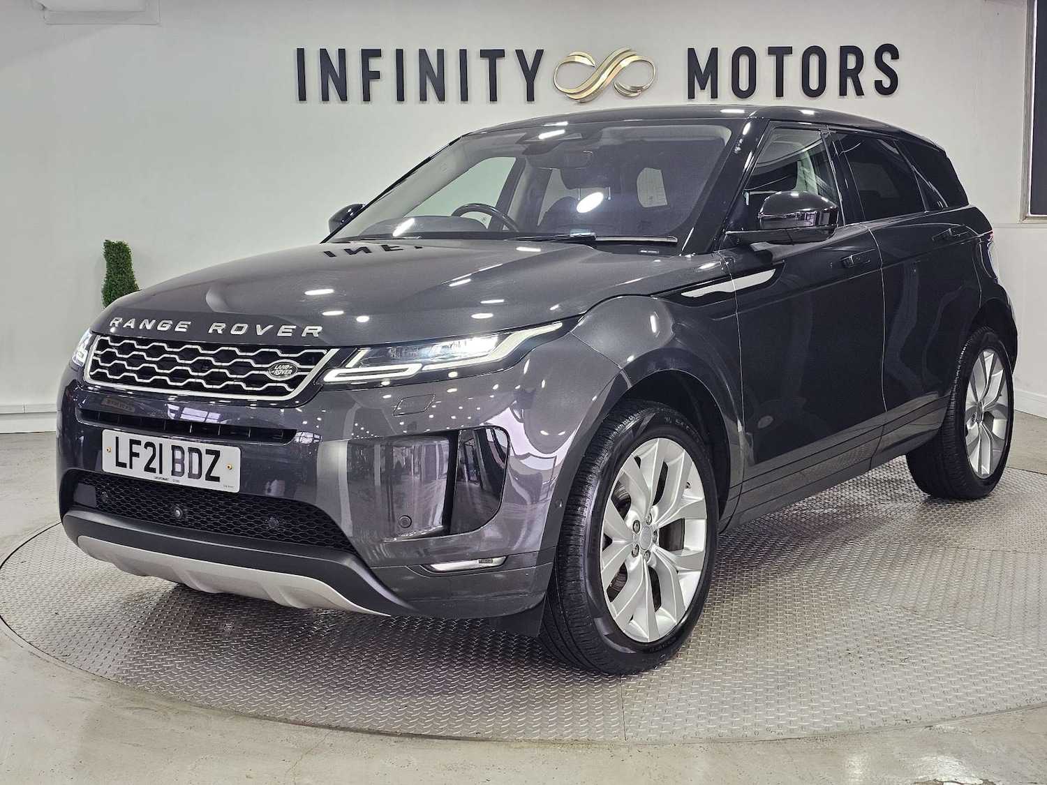 Used Land Rover Range Rover Evoque 2021 for sale - 76972480: Photo 4