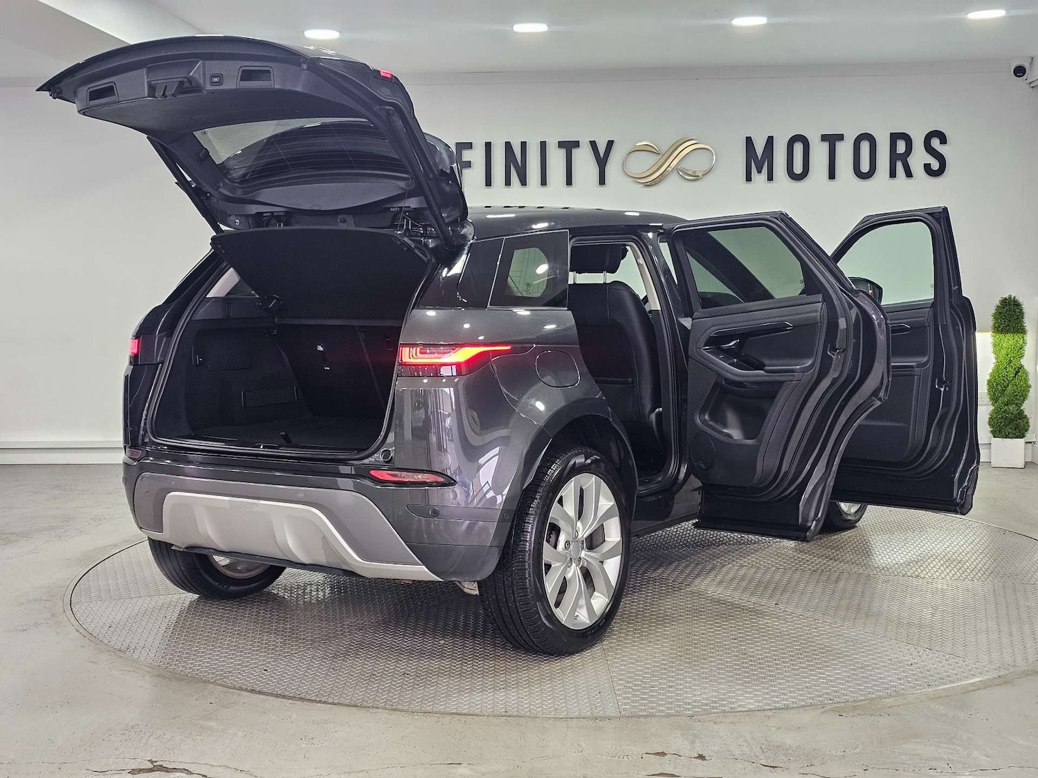 Used Land Rover Range Rover Evoque 2021 for sale - 76972480: Photo 49