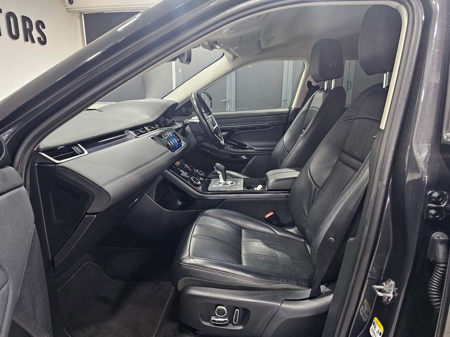 Used Land Rover Range Rover Evoque 2021 for sale - 76972480: Photo 94