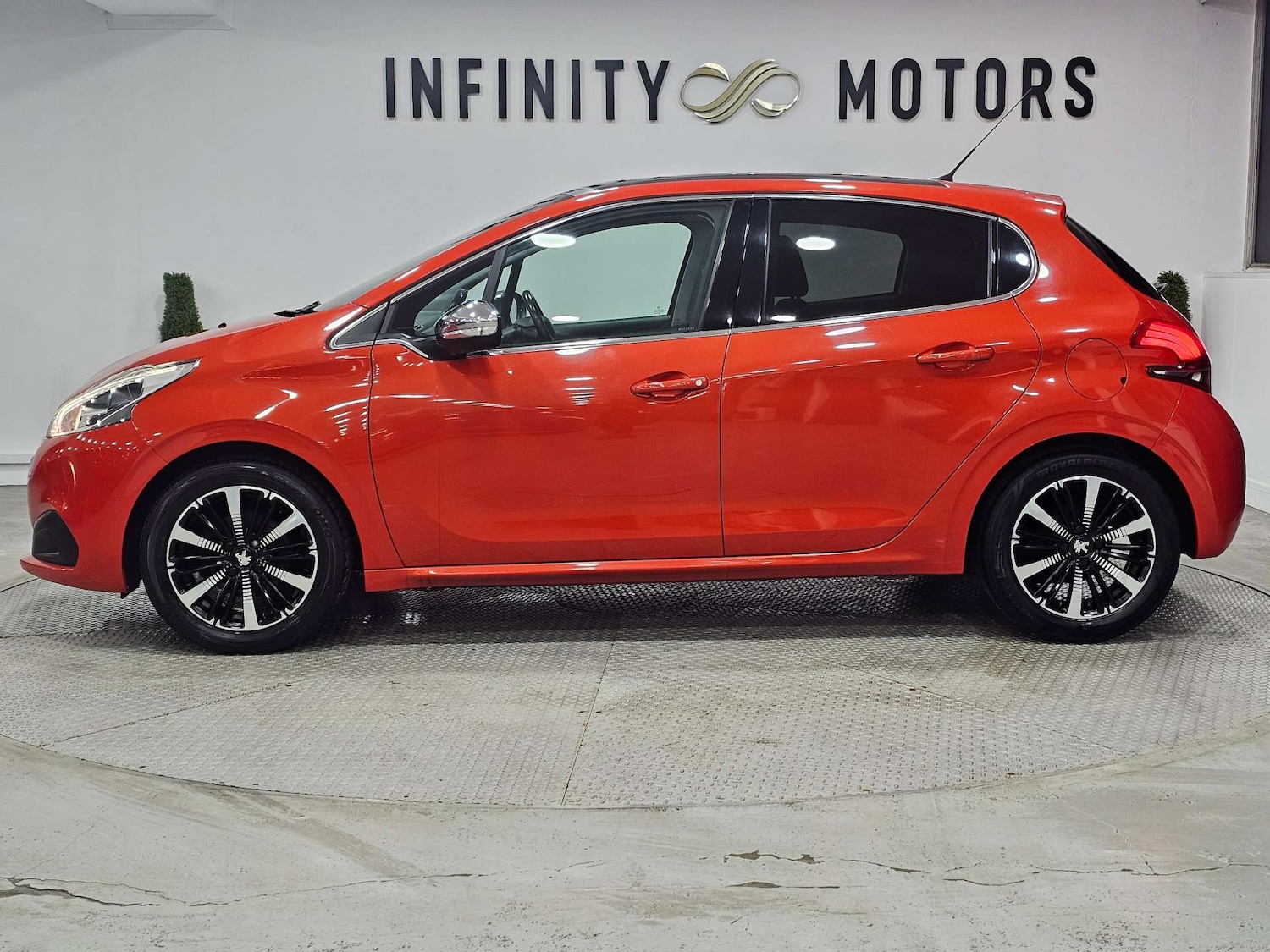 Used Peugeot 208 2018 for sale - 76972476: Photo 20