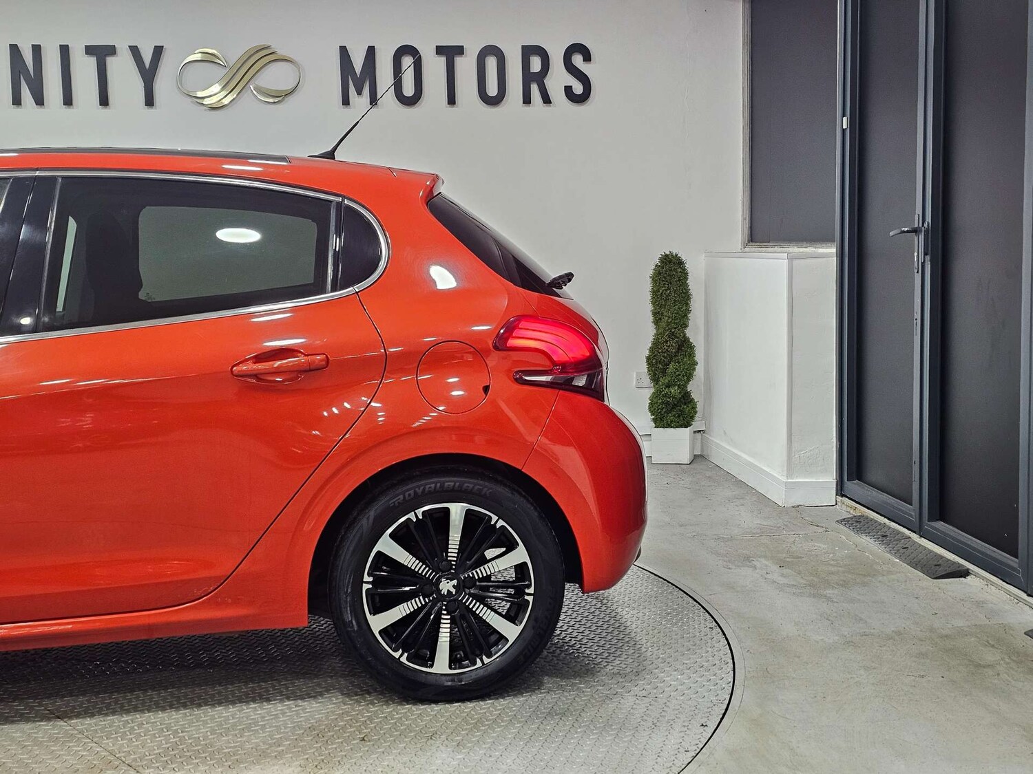 Used Peugeot 208 2018 for sale - 76972476: Photo 21